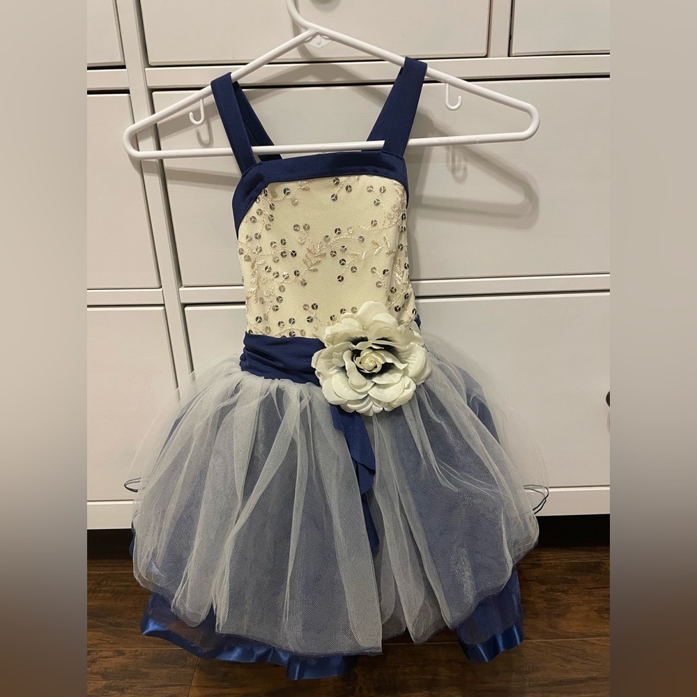 Weissman dance costume- 4T